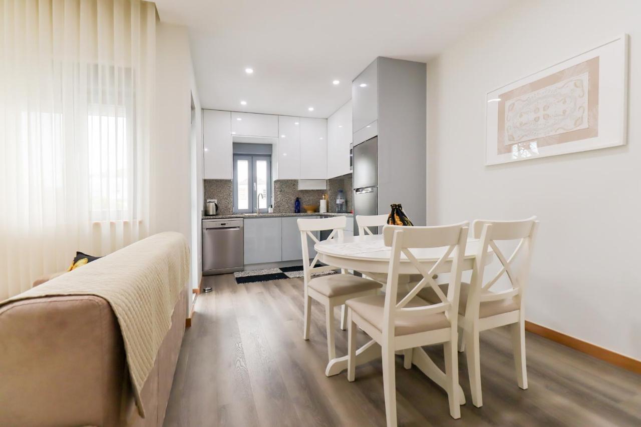 Tiana Apartment - City Centre With Terrace Viana do Castelo Buitenkant foto