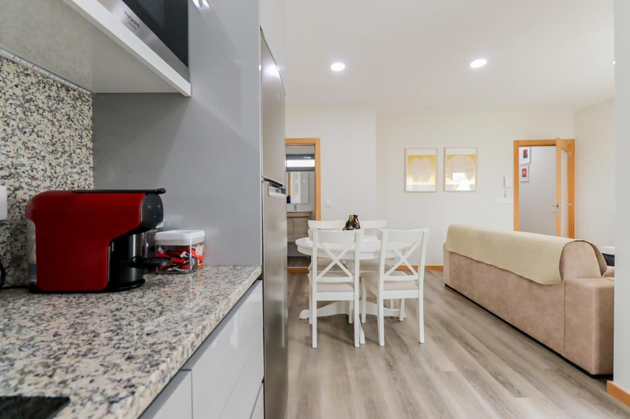 Tiana Apartment - City Centre With Terrace Viana do Castelo Buitenkant foto