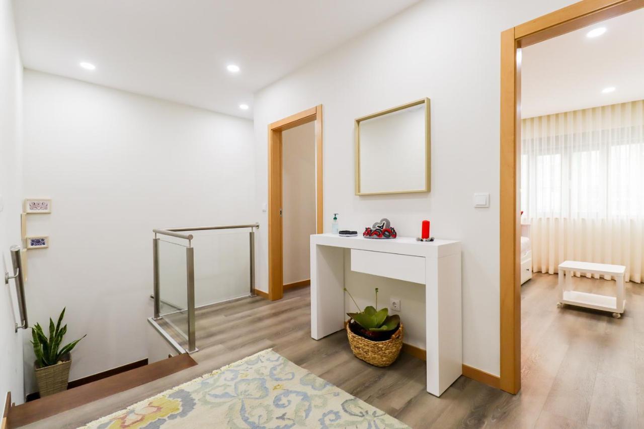 Tiana Apartment - City Centre With Terrace Viana do Castelo Buitenkant foto