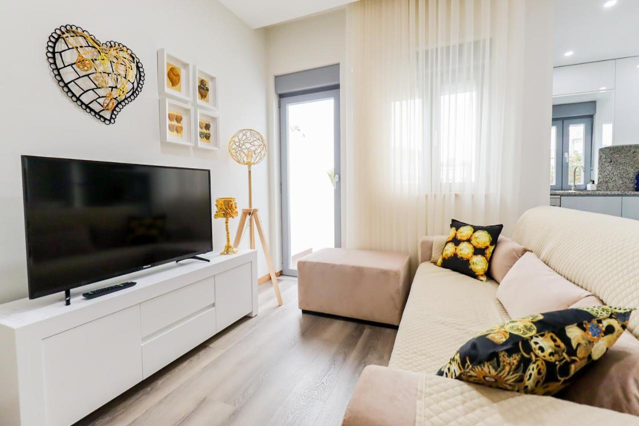 Tiana Apartment - City Centre With Terrace Viana do Castelo Buitenkant foto